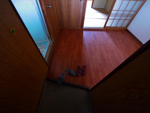 東ハウスの玄関