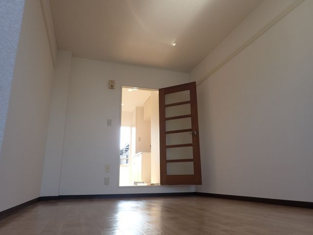 アーバン徳兵衛の洋室