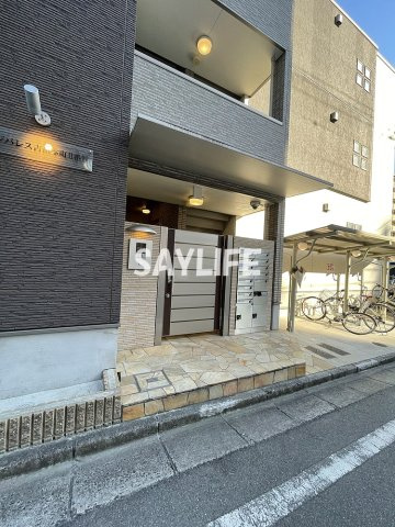 フジパレス吉田本町Ⅱ番館のエントランス