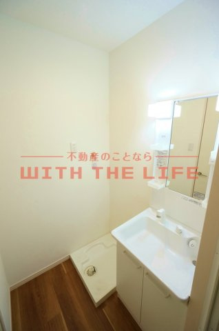 ベルリネッタ【キャッシュバック対象物件】の洗面所|広い洗面スペース