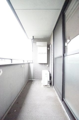 【バルコニー】 | カーサみつわ台 E | ※同物件・同タイプの写真です。