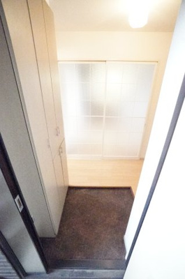 【玄関】 | カーサみつわ台 E | ※同物件・同タイプの写真です。