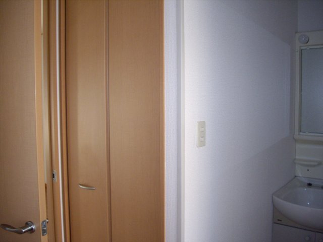 アメニティースペースの収納|廊下収納