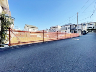 【前面道路含む現地写真】