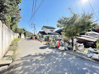 【前面道路含む現地写真】