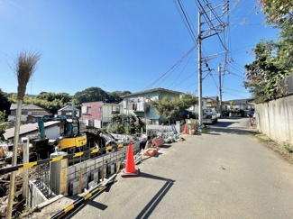 【前面道路含む現地写真】