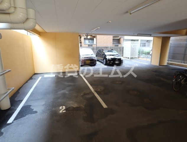 【駐車場】 | イクシオン美野島 | イクシオン美野島の駐車場