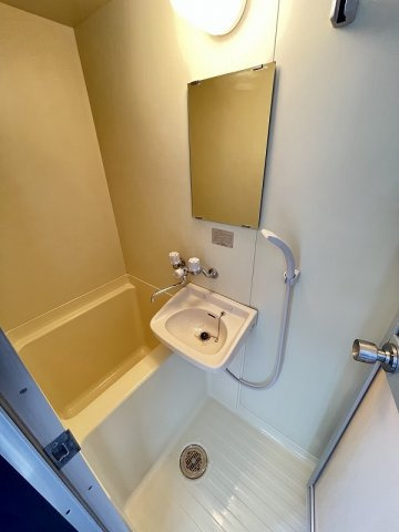 シャーミー諏訪野【10,000円キャッシュバック対象物件】の浴室|きれいなお風呂です