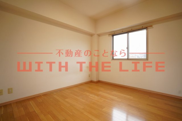 カドル【キャッシュバック対象物件】の洋室|コンパクトで使いやすい洋室です