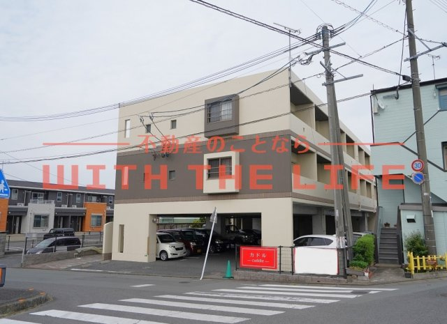 カドル【キャッシュバック対象物件】の外観|落ち着いた雰囲気の外観です