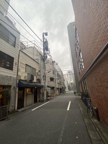 土田シャツビルの周辺