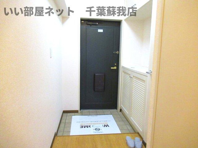 アーバンエクセル蘇我の玄関|シューズボックスも大容量！靴もスッキリ収納♪