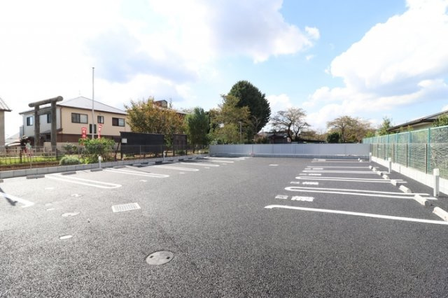 ヴァンベールの駐車場