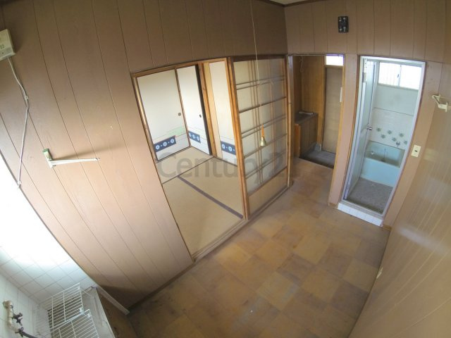 【居間・リビング】 | 八番館