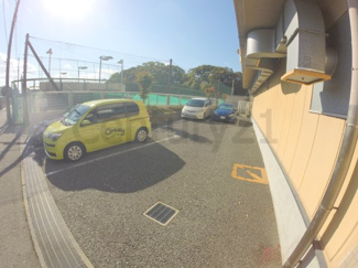 【駐車場】