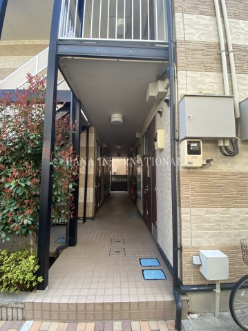 レオパレスグレイス・パティオのエントランス