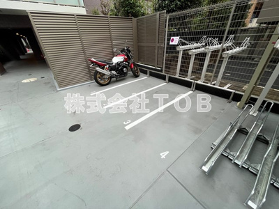 【その他共用部分】 | クレイシアIDZ芦花公園-クレイシアアイズ芦花公園- | バイク置場