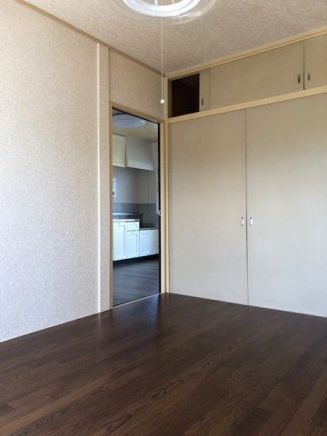 磯部ハイツ月見屋敷Ａの寝室