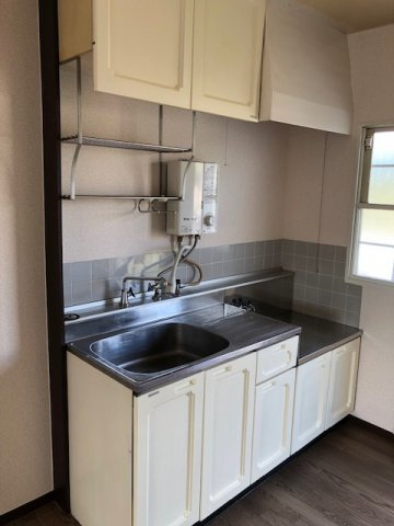 磯部ハイツ月見屋敷Ａのキッチン