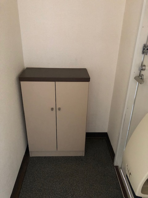 磯部ハイツＣの玄関
