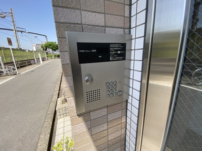 【セキュリティ】 | ポートラセーヌ | オートロックです