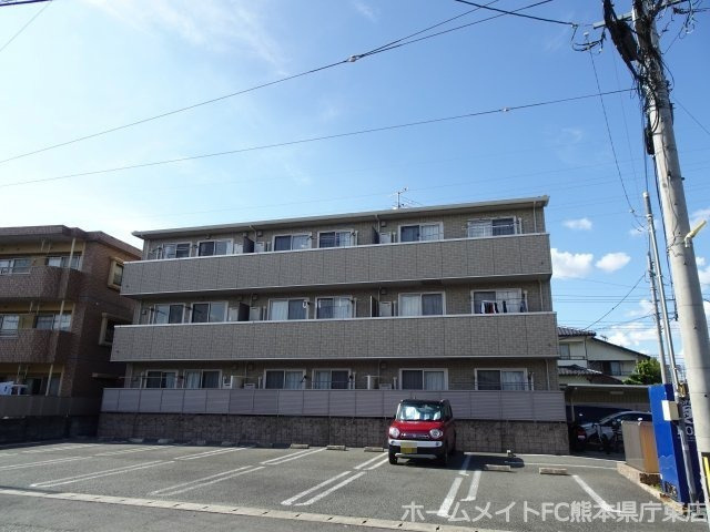 熊本市東区東野３丁目のアパート