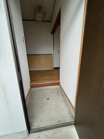 コーポ福岡　Aの玄関