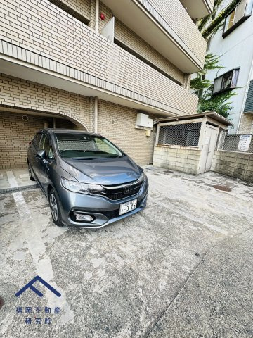 ヴォルフスガルテン二日市の駐車場