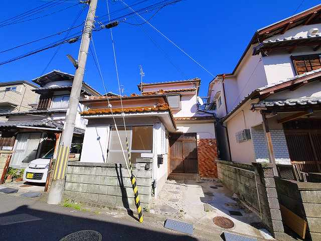 奈良市南紀寺貸家の外観|キレイな外観です。
