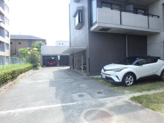 【駐車場】 | ＡＶＩＯＮ　７Ｍ８ | 駐車場空きあります