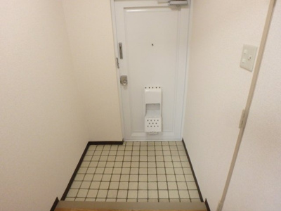 【玄関】 | 加島第３マンション | 落ち着いた玄関です