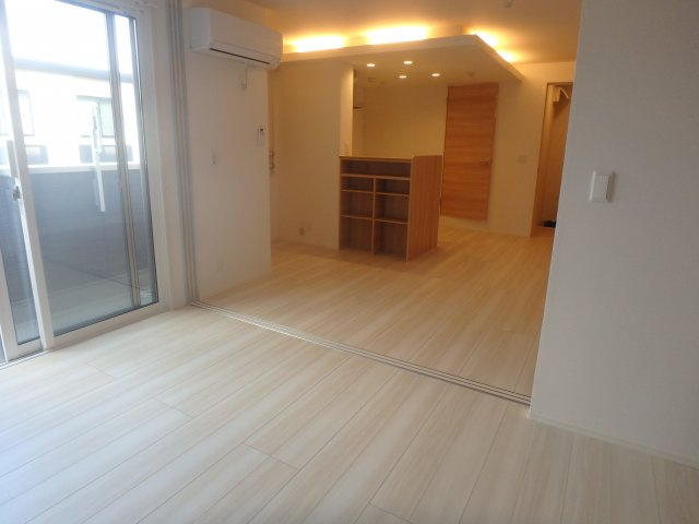 【居間・リビング】 | ルミナーレ | ゆったりとした居間です
