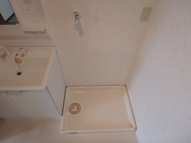 【その他】 | クリスタル | 室内洗濯機置き場
