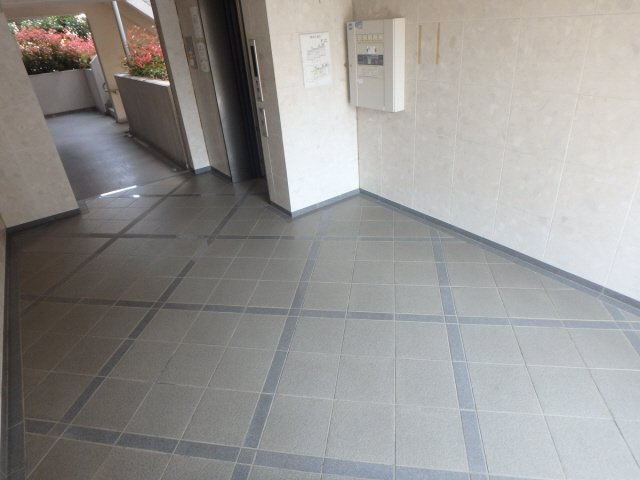 【エントランス】 | クリスタル | エントランス
