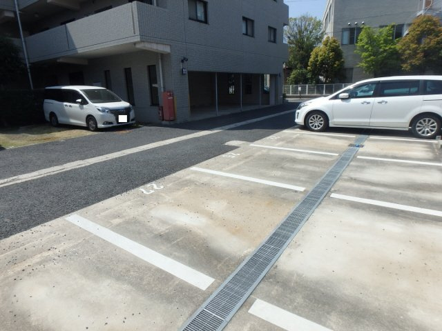 【駐車場】 | クリスタル