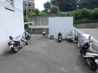 【その他共用部分】 | コーポ大社 | バイク置場