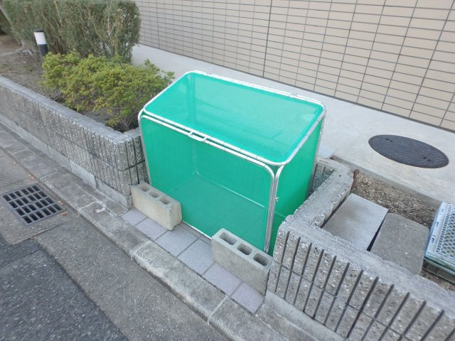 【その他共用部分】 | サニーメゾン | ゴミステーションです