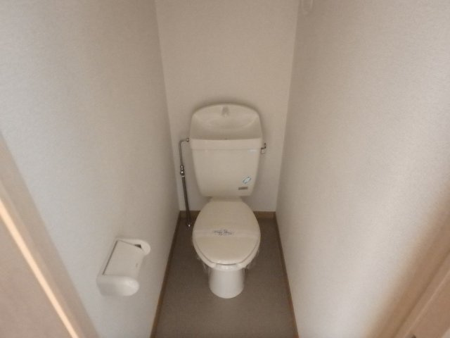 【トイレ】 | サンハイツ甲陽園 | ゆったりとした空間のトイレです