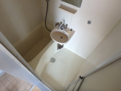 【浴室】 | サンハイツ中西 | ゆったり過ごせるお風呂です