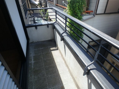 【バルコニー】 | シャトーヤタニ | お洗濯が快適にこなせるバルコニー