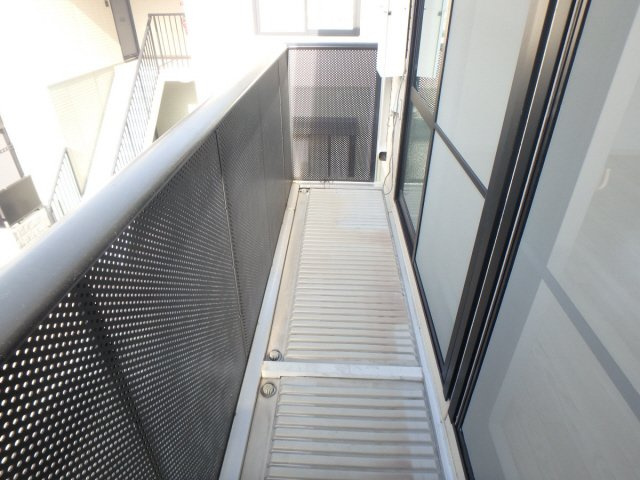 【バルコニー】 | シャレオ上大市　南棟 | 広々バルコニー