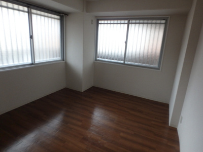 【居間・リビング】 | シロハイヌ門戸 | 居室