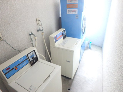 【その他共用部分】 | ステラハウス４－６００ | コインランドリー、洗濯機と乾燥機です