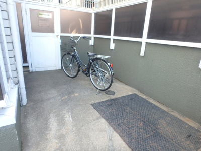 【その他共用部分】 | ステラハウス４－６００ | 屋根付き駐輪スペースです