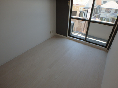 【寝室】 | ダイドーメゾン甲東園Ⅱ | 明るいお部屋