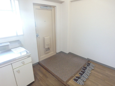 【玄関】 | 中尾ビル | 玄関