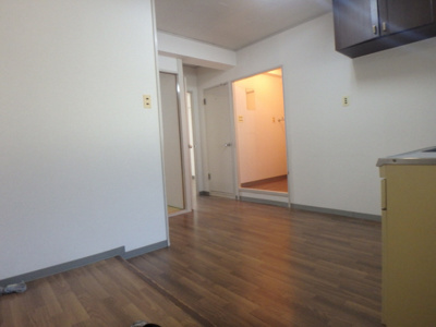 【居間・リビング】 | 中尾ビル | 明るいリビングで気分が上がる