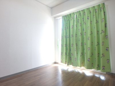 【洋室】 | 中尾ビル | ゆったりとできる居室