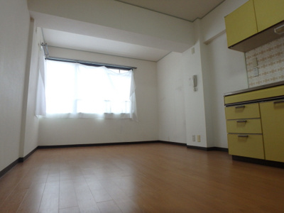 【居間・リビング】 | 西宮パールハイツ | 自然とご家族が集まる明るいダイニング