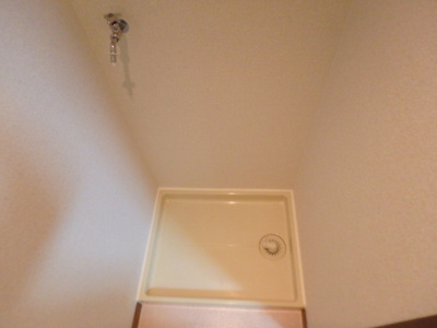 【設備】 | フローレンス西宮Ⅰ | 室内に洗濯機が置けて雨の日も寒い日も楽々お洗濯